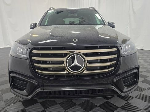New 2026 Mercedes-Benz GLS 580 4MATIC image 9
