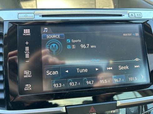 Used 2017 Honda Accord EX-L image 14