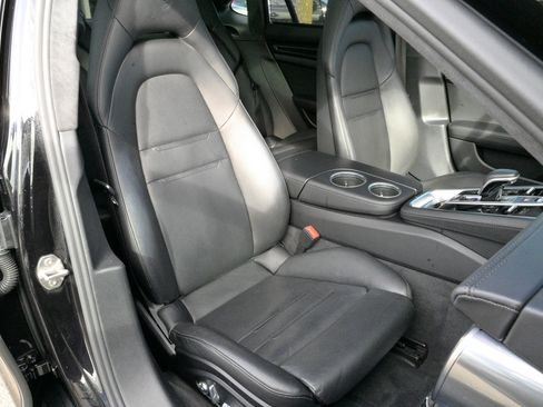 Used 2019 Porsche Panamera GTS image 59