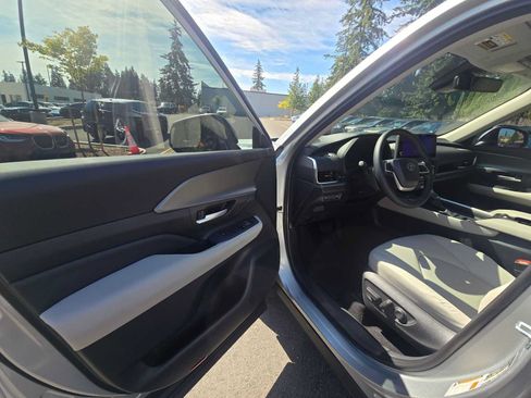 Used 2026 Toyota Grand Highlander AWD Hybrid image 20