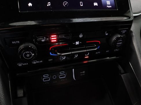 Used 2025 Jeep Grand Cherokee L Altitude image 35