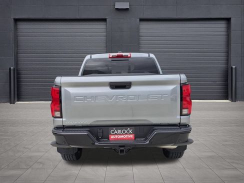 Used 2024 Chevrolet Colorado Z71 w/ Z71 Convenience Package 2 AWD/4WD image 6