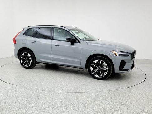 New 2026 Volvo XC60 T8 Plus image 3