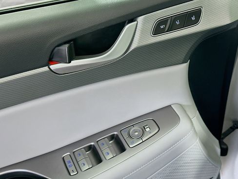 Used 2024 Hyundai Palisade SEL w/ Premium Package image 15