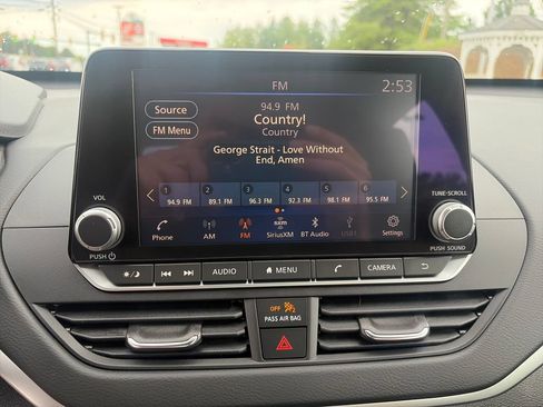 Used 2022 Nissan Altima 2.5 SV FWD image 19