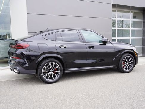 Used 2023 BMW X6 xDrive40i w/ Executive Package AWD/4WD image 4