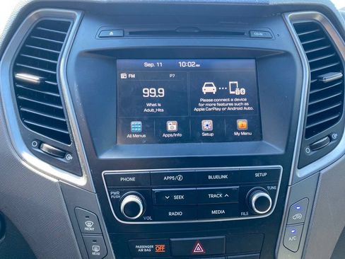 Used 2017 Hyundai Santa Fe Sport FWD image 12