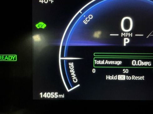 Used 2025 Toyota Corolla Cross AWD Hybrid w/ Convenience Package image 24