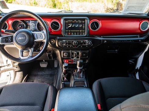 Used 2022 Jeep Wrangler Unlimited Rubicon image 6