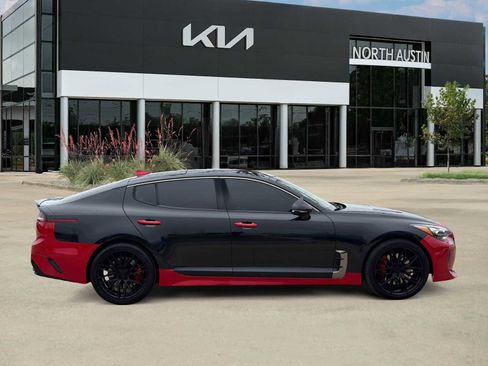Used 2020 Kia Stinger GT1 image 7
