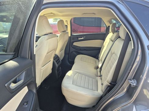 Used 2024 Ford Edge SE AWD/4WD image 8