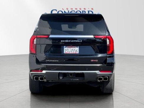 Used 2025 GMC Yukon XL Denali AWD/4WD image 5