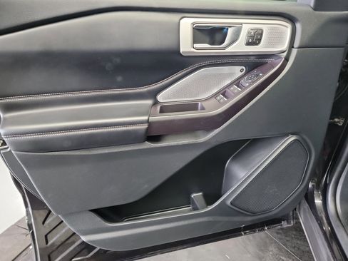 Used 2020 Ford Explorer ST w/ ST Street Pack AWD/4WD image 13