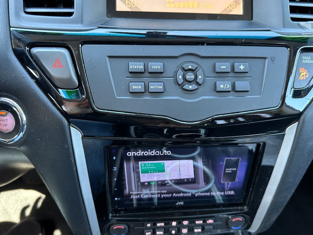 Used 2016 Nissan Pathfinder SV FWD image 27