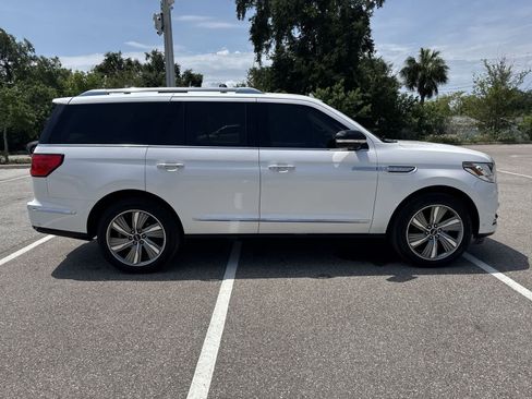 Used 2018 Lincoln Navigator Reserve w/ Technology Package AWD/4WD image 15