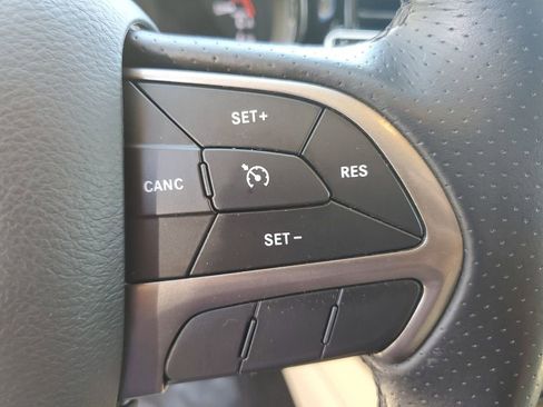 Used 2022 Dodge Durango SXT RWD image 29
