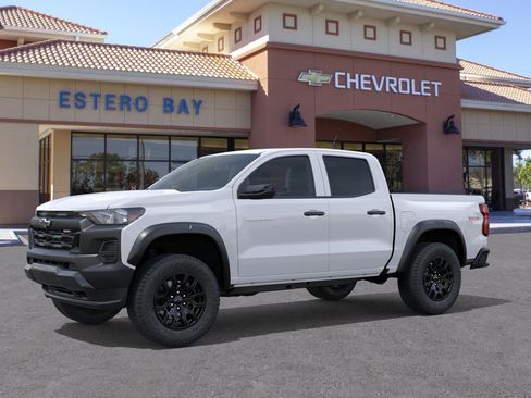 New 2026 Chevrolet Colorado Trail Boss AWD/4WD image 2