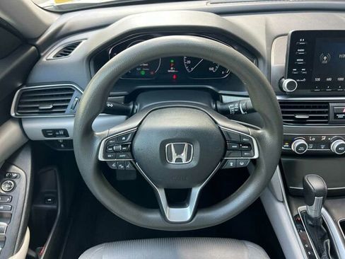 Used 2019 Honda Accord LX image 17