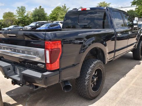 Used 2021 Ford F250 Platinum w/ FX4 Off-Road Package AWD/4WD image 7