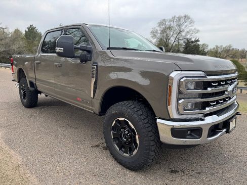 New 2026 Ford F250 Lariat image 10