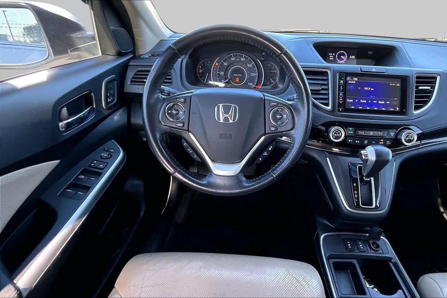 Used 2015 Honda CR-V Touring image 5