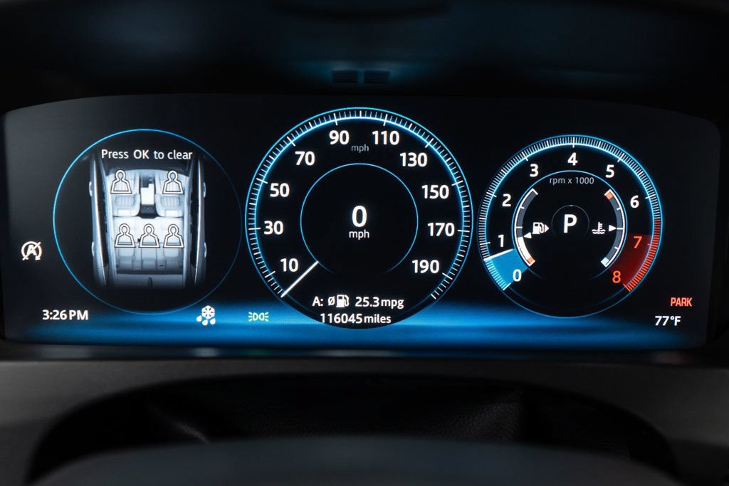 Used 2018 Jaguar F-PACE Prestige AWD/4WD image 16