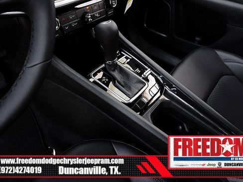 New 2026 Jeep Compass Latitude image 34