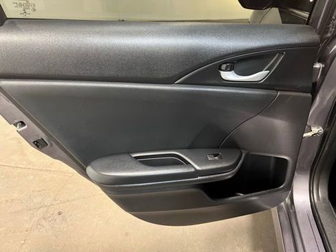 Used 2019 Honda Civic Sport image 16