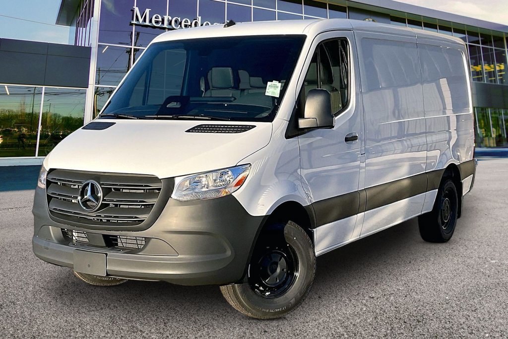 New 2027 Mercedes-Benz Sprinter 2500 image 2