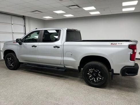 Used 2022 Chevrolet Silverado 1500 LT Trail Boss w/ Bed Protection Package image 6