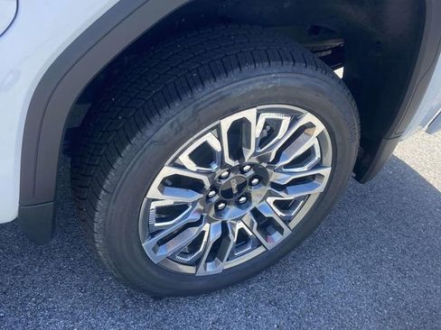 New 2026 GMC Sierra 1500 Denali Ultimate AWD/4WD image 7