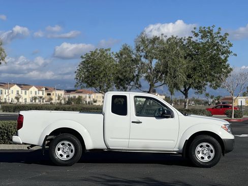 Used 2020 Nissan Frontier S image 5