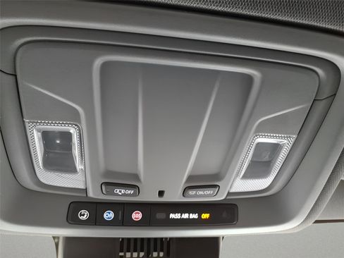 Used 2024 GMC Sierra 3500 Pro image 18