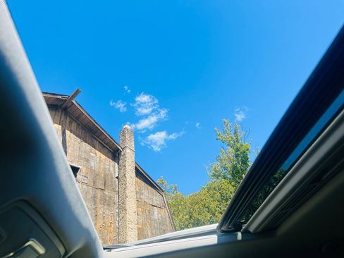 Used 2015 Mercedes-Benz ML 350 4MATIC 4dr ML 350 w/ Premium 1 Package image 40