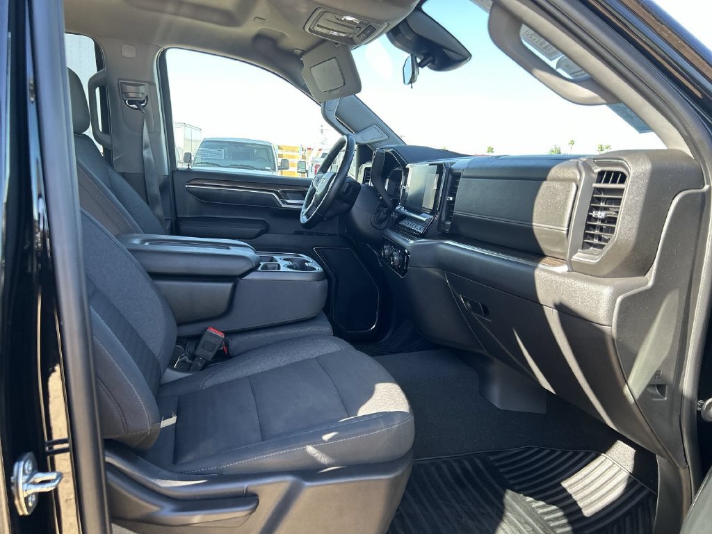 Certified 2026 Chevrolet Silverado 1500 LT RWD image 26