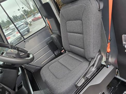 New 2025 Chevrolet Brightdrop 400 w/ Battery Pack, Max Range image 17