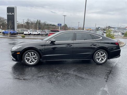 Used 2023 Hyundai Sonata SEL image 3