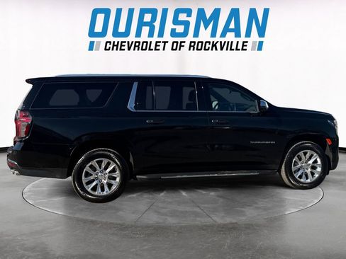 Used 2024 Chevrolet Suburban Premier image 7