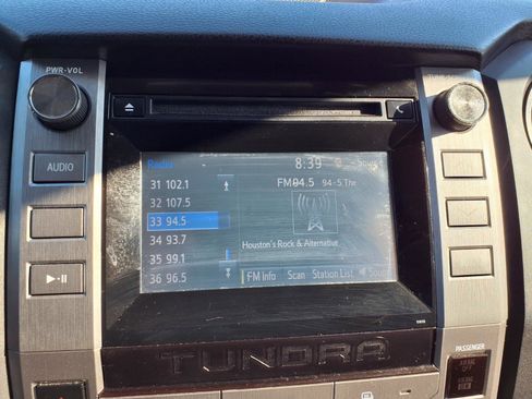 Used 2016 Toyota Tundra SR w/ Tow Package image 6