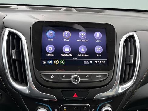 Used 2020 Chevrolet Equinox Premier image 16