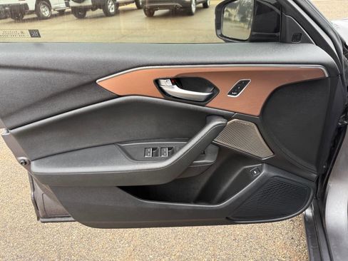 Used 2021 Acura TLX w/ Technology Package image 9