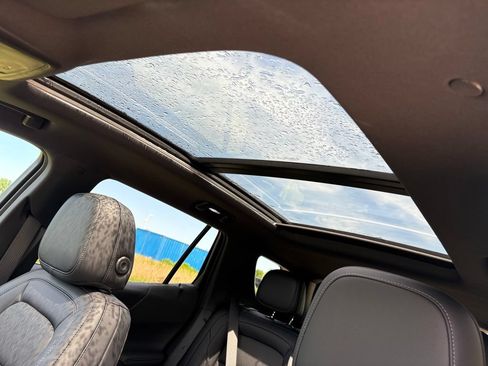 New 2026 Chevrolet Equinox LT w/ Convenience Package II FWD image 3