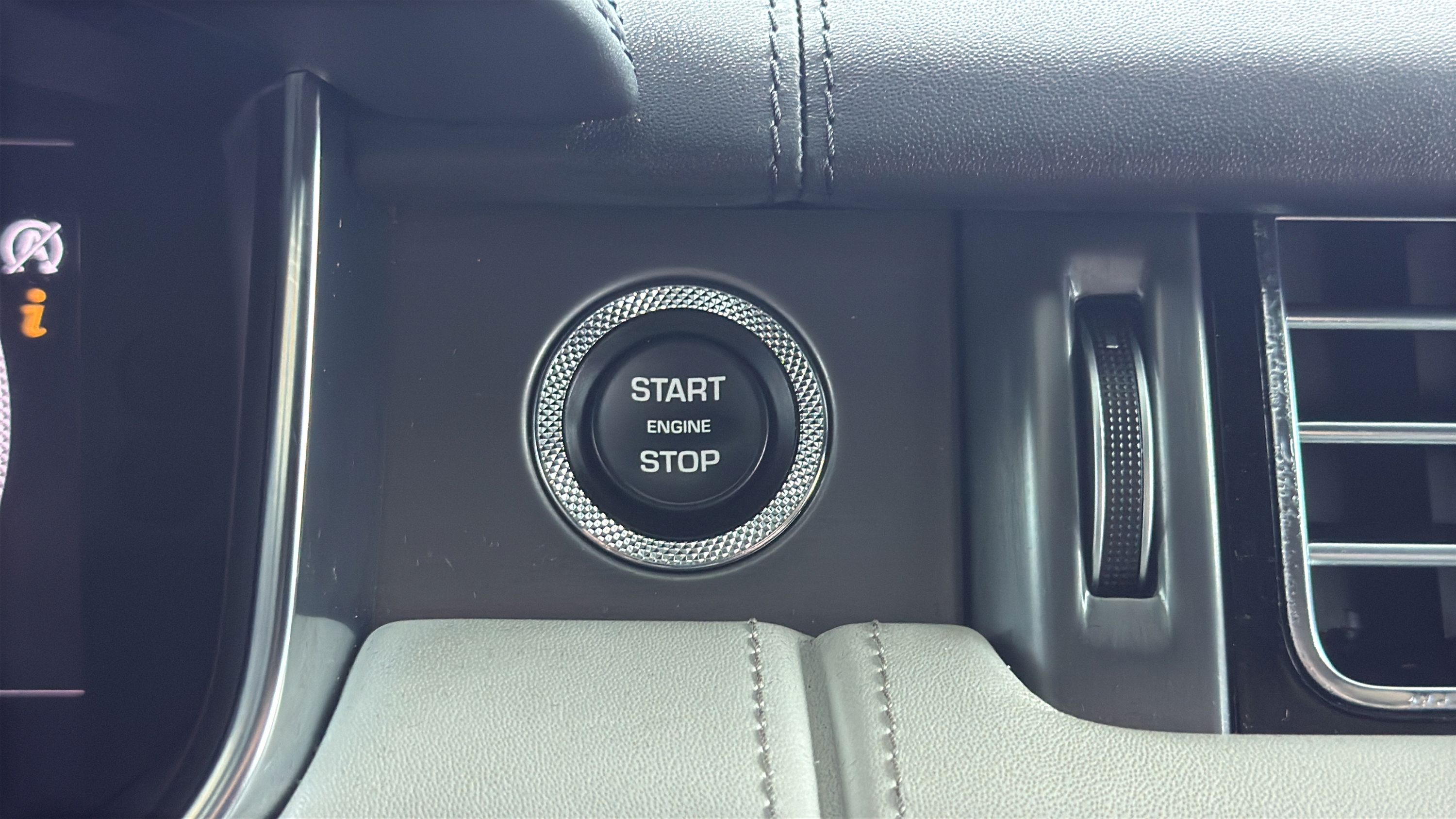 Used 2021 Land Rover Range Rover SV Autobiography Dynamic AWD/4WD image 54