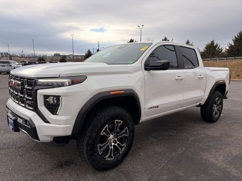 Used 2024 GMC Canyon AT4 w/ Technology Package image 7