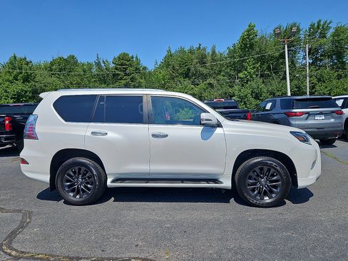Used 2023 Lexus GX 460 Premium w/ Premium Package AWD/4WD image 7