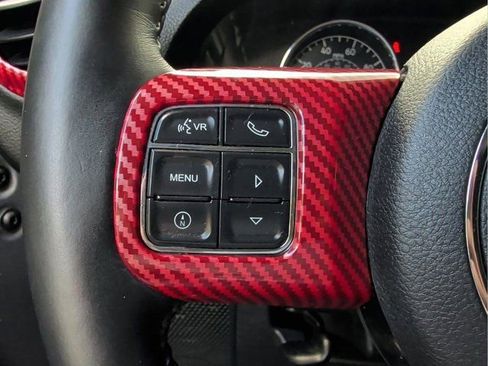 Used 2017 Jeep Wrangler Unlimited Rubicon AWD/4WD image 26