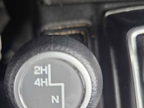 Used 2019 Jeep Wrangler Sport image 14