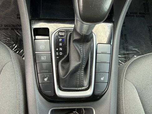 Used 2022 Hyundai Ioniq SE FWD image 33