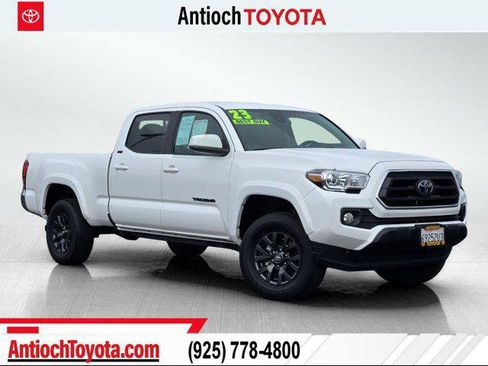 Certified 2023 Toyota Tacoma SR5 image 1