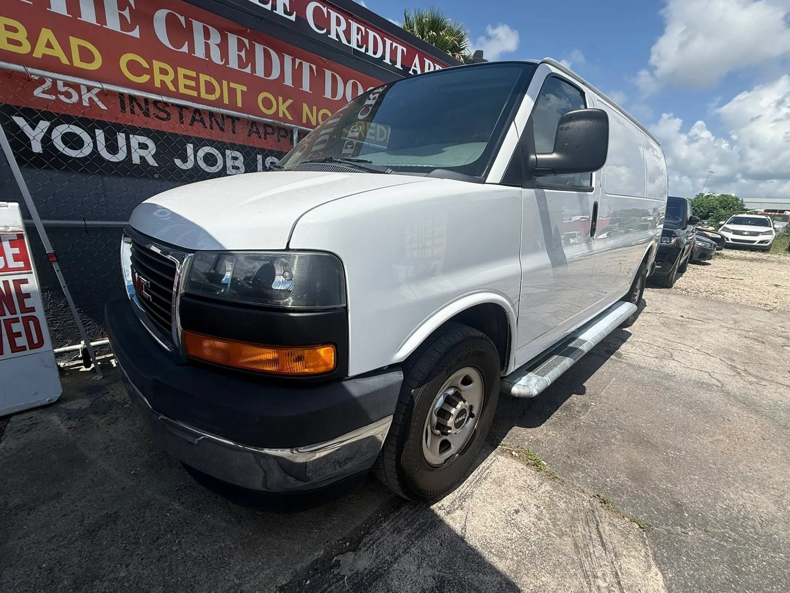 Used 2021 GMC Savana 2500 w/ Driver Convenience Package RWD image 3